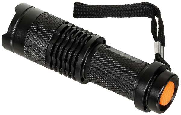 FoxOutdoor Mini LED Flashlight – 300 lumens